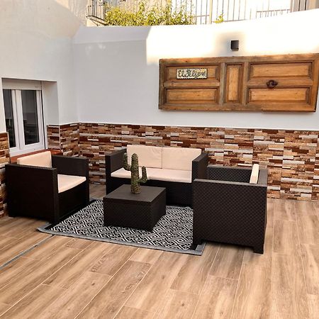 Apartamentos El Peligro 3 La Cueva Archidona Eksteriør billede